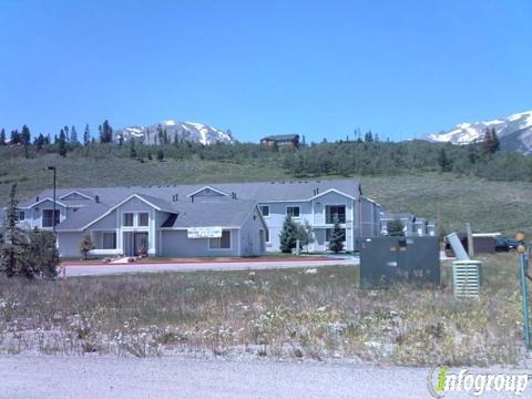 Blue River Apartments