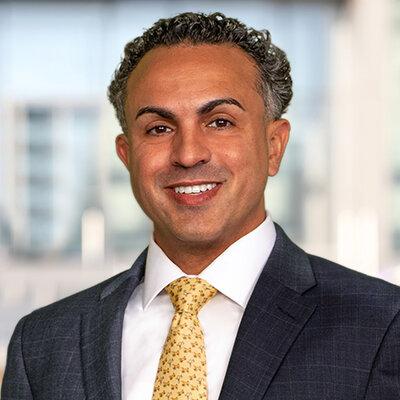 Merrill Lynch Financial Advisor Robert Robles