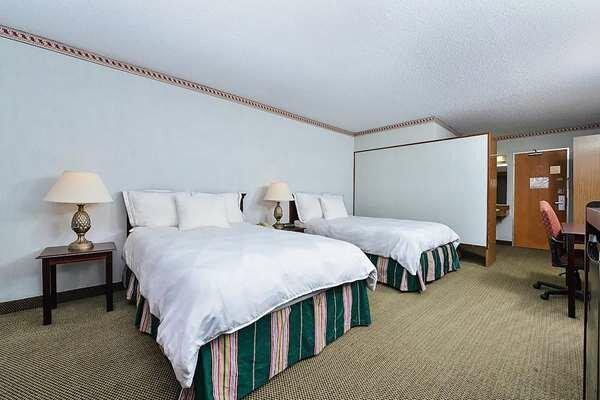 Travelodge by Wyndham Cleveland Airport