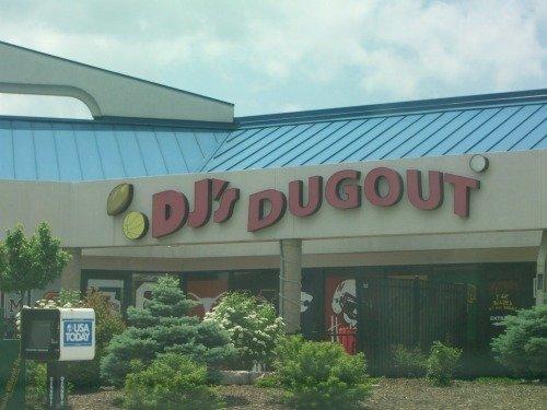 Dj's Dugout Sports Bar