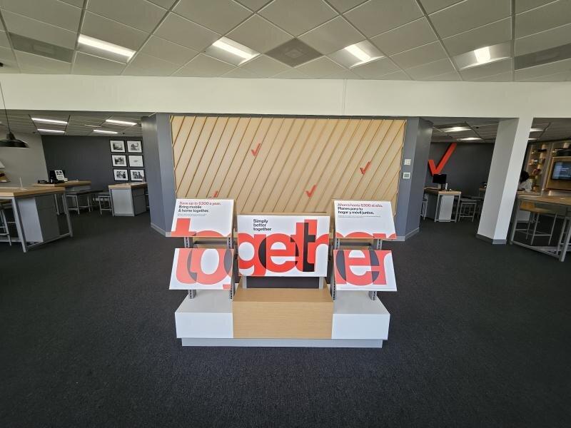 Cellular Sales-Verizon Authorized Retailer