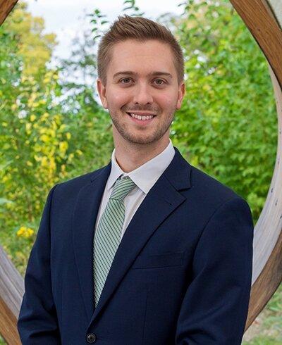 Brandon John Hunt-Associate Manager Acd, Ameriprise Financial Services, LLC