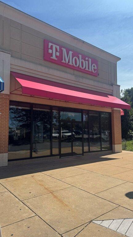 T-Mobile Experience Store