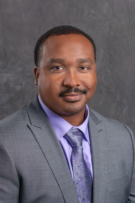 Edward Jones-Financial Advisor: Eric D Davis