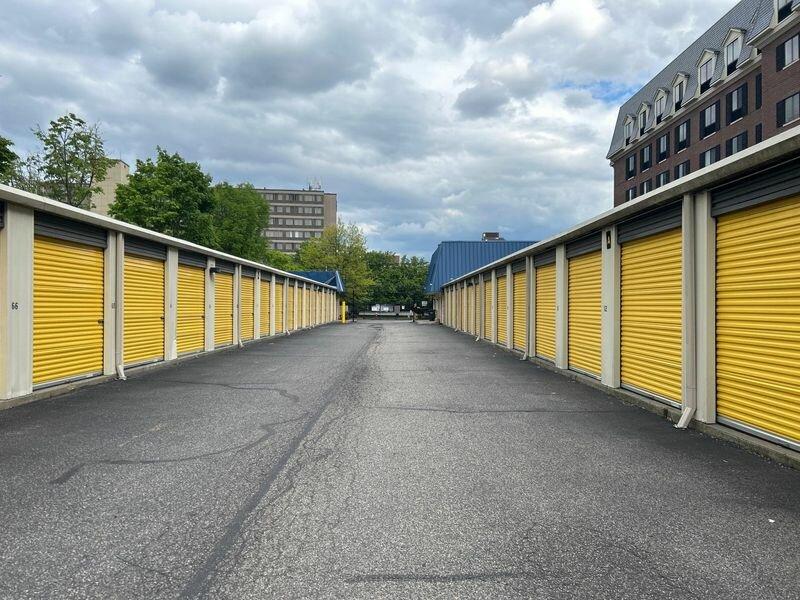 Extra Space Storage