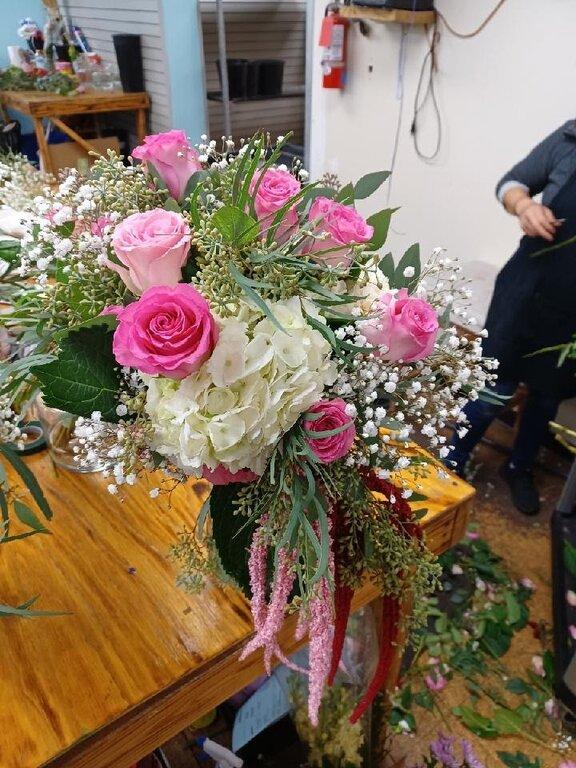 Lindsay's Village Florist