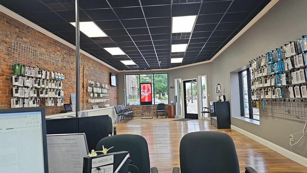 Russell Cellular-Verizon Authorized Retailer