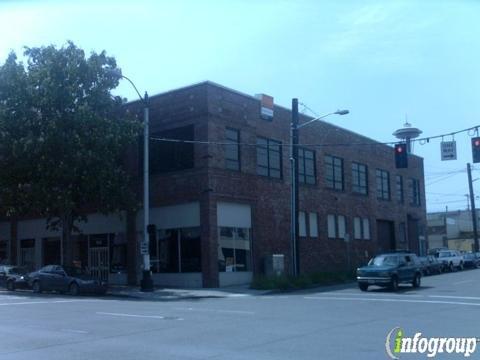 Tesla Service Center