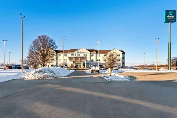 Clarion Pointe Mattoon Near University