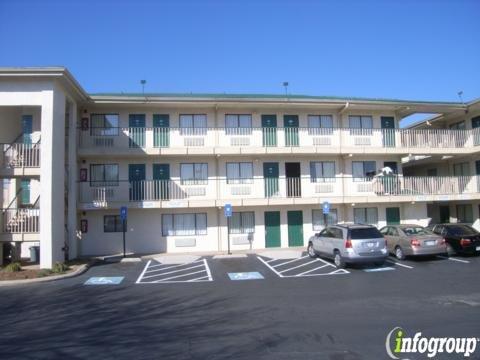 Masters Inn Tucker