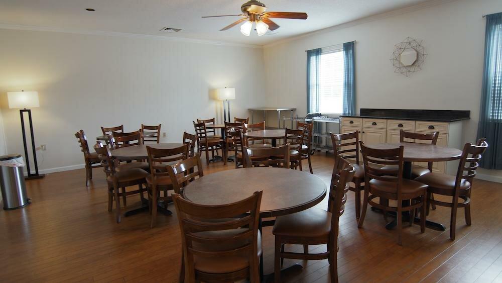 Walker Funeral Home - Oregon