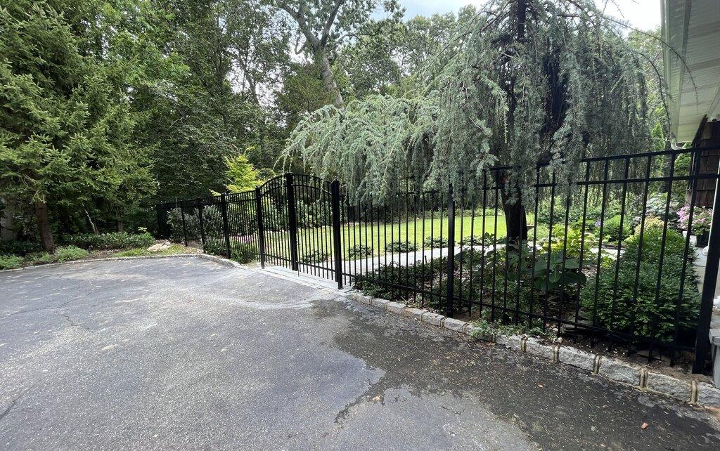 Superior Fence & Rail