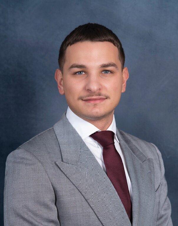 Merrill Lynch Financial Advisor Norviel Alvarez