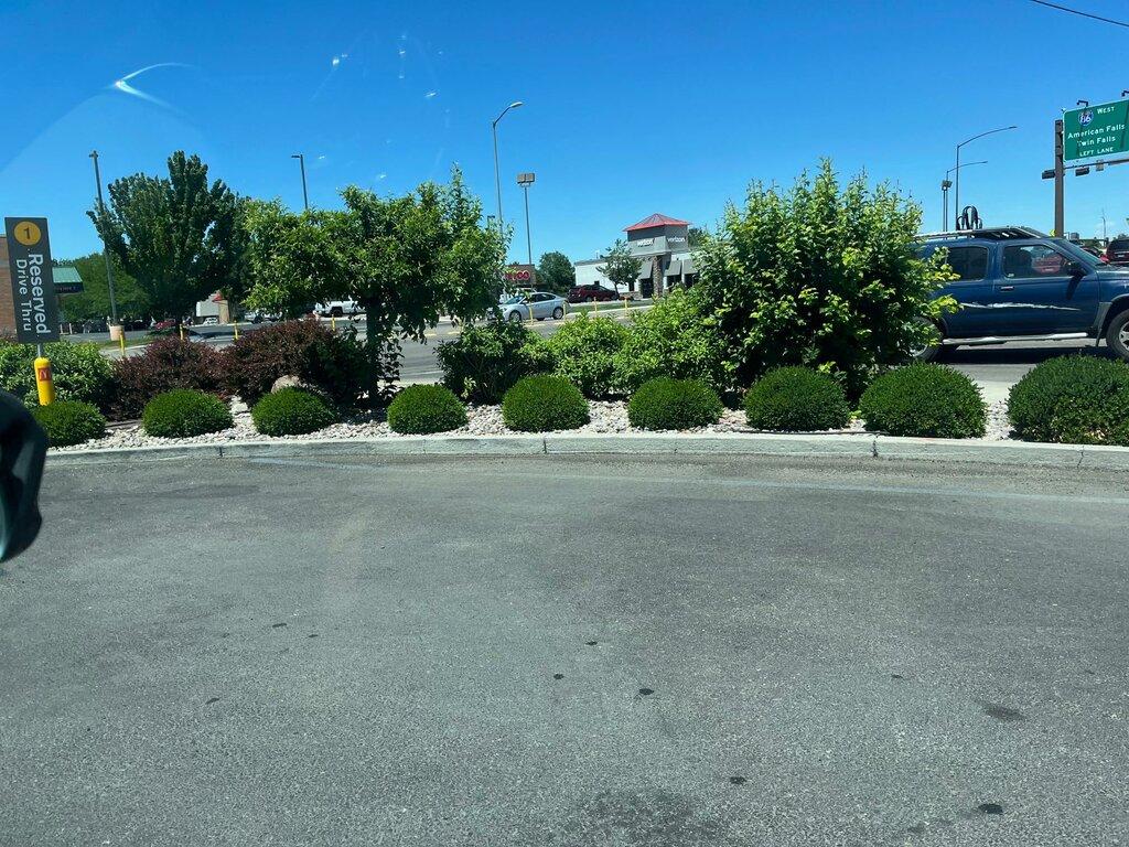 High Country Lawn and Landscape Maintenance