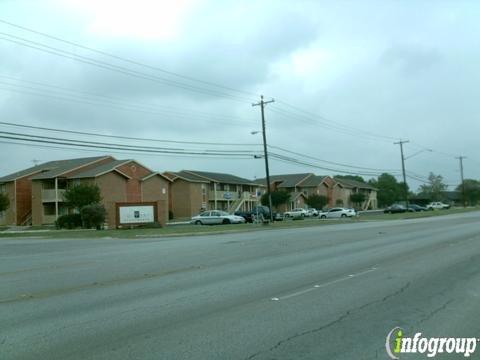 Deely Place Apartments