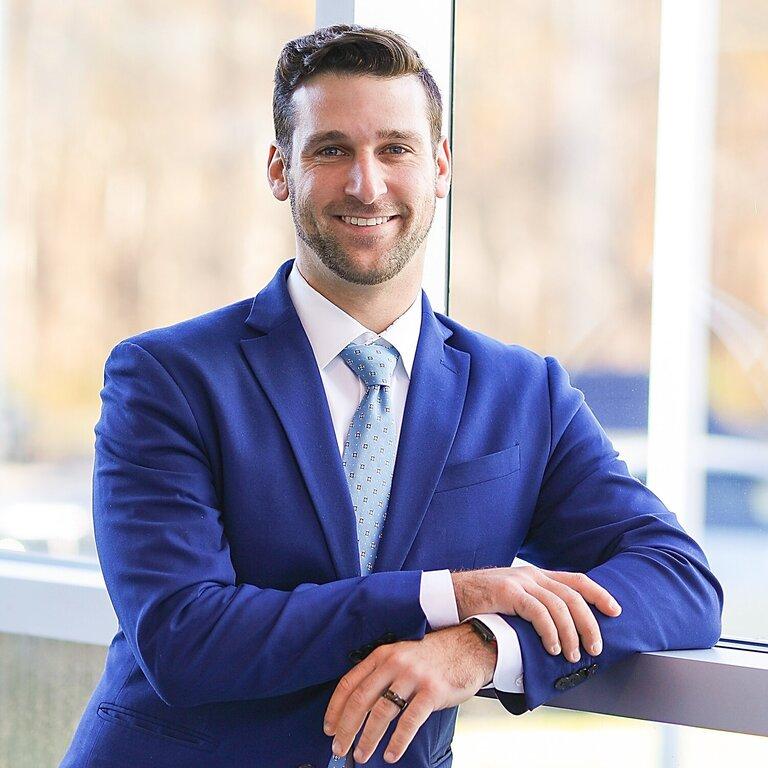 Merrill Lynch Financial Advisor Alex Hamboyan