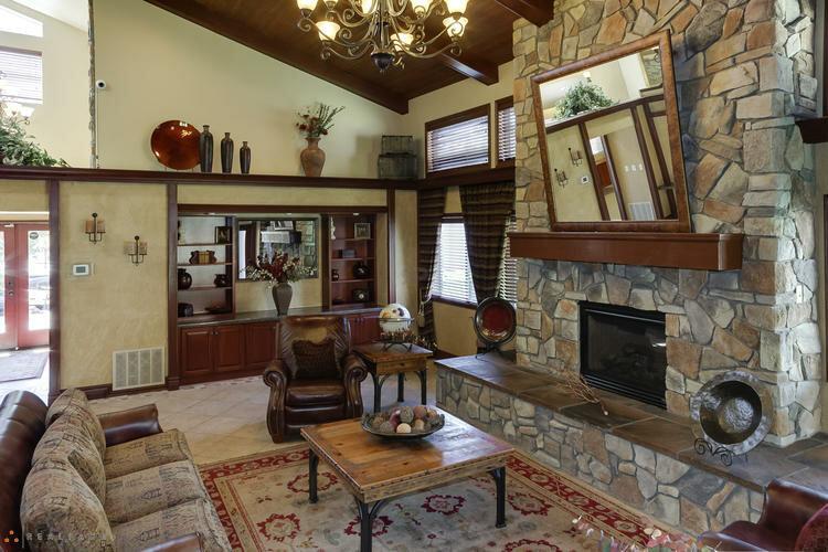 Woodcrest Apartments