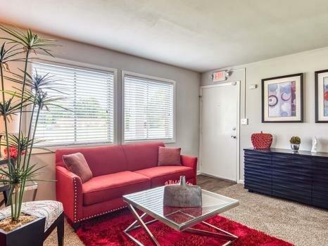 Pointe at River City Apartment Homes