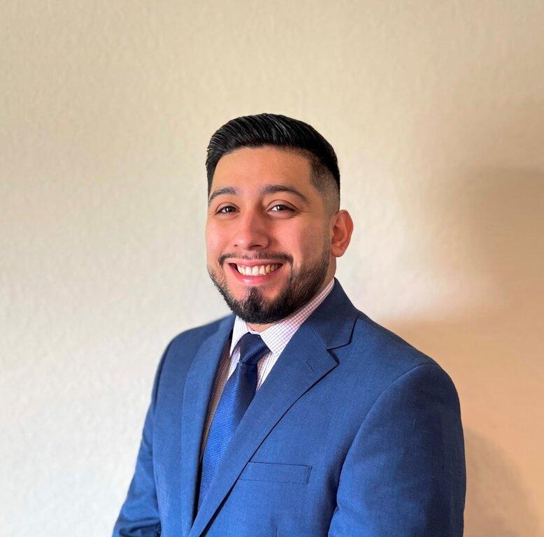 Merrill Lynch Financial Advisor Armando Echeveste