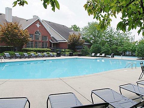 Cambridge at Hickory Hollow Apartments