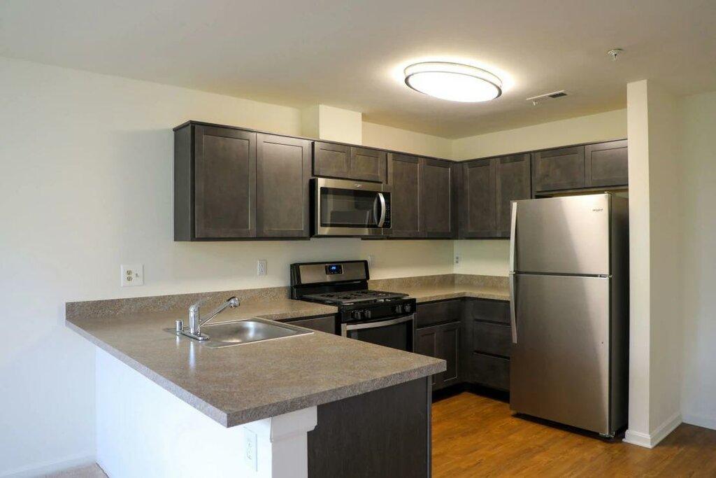 Cascades Overlook Apts