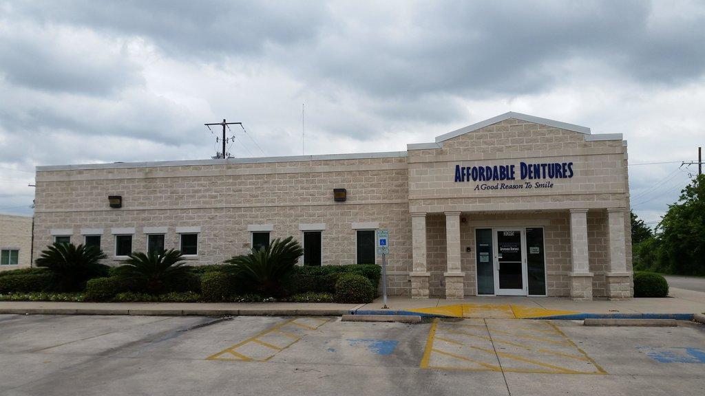 Affordable Dentures & Implants