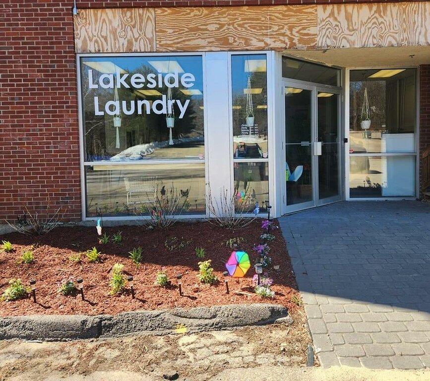 Lakeside Laundry