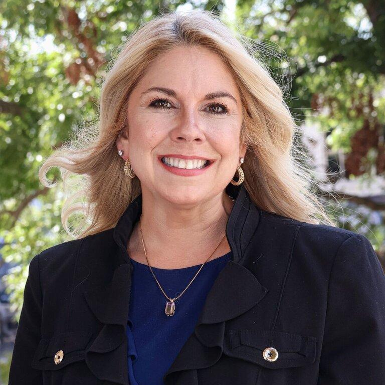 Merrill Lynch Financial Advisor Carol Sandlin