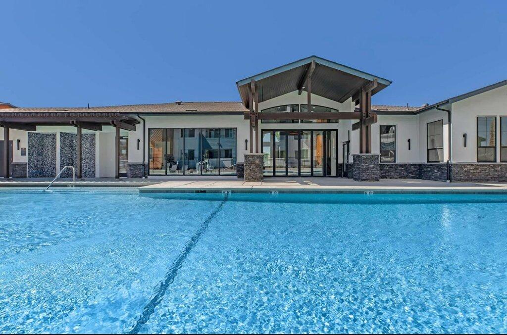 Mossdale Landing Apartments