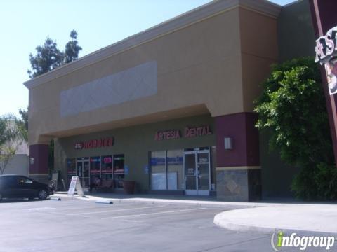 Felipe F Fernandez, DDS