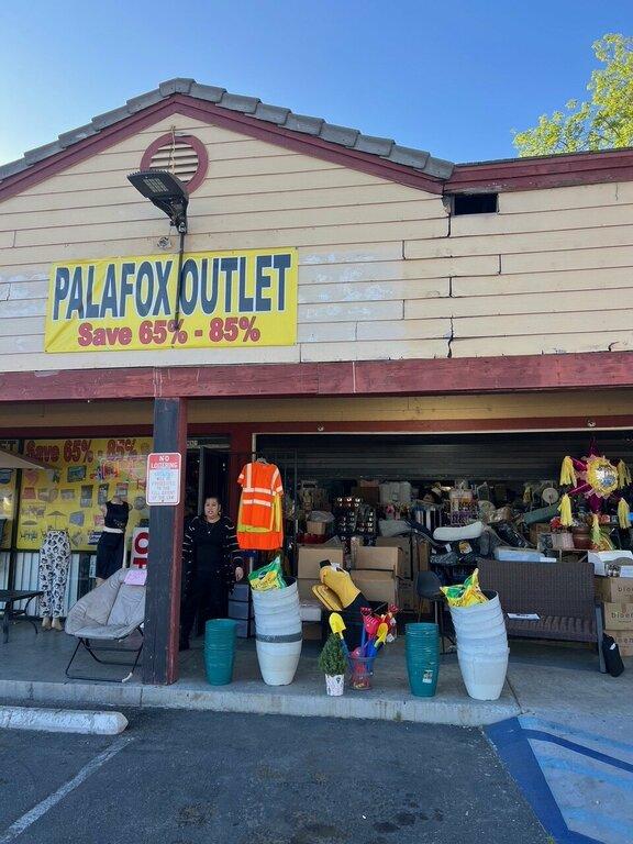 Palafox Outlet