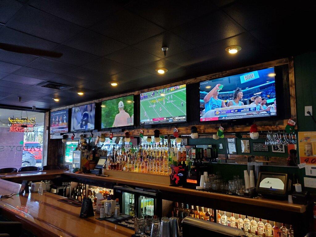 Paddy's Pub
