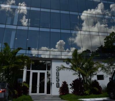 Salas Plastic Surgery