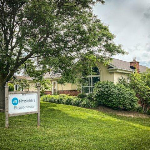 Chiropractic at Physiomira