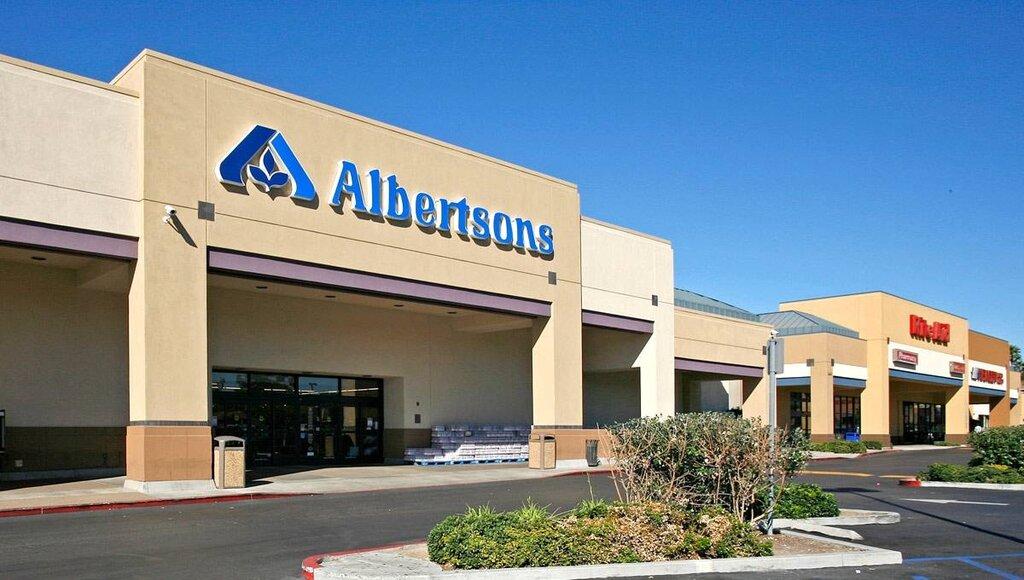 Circle Marina Center