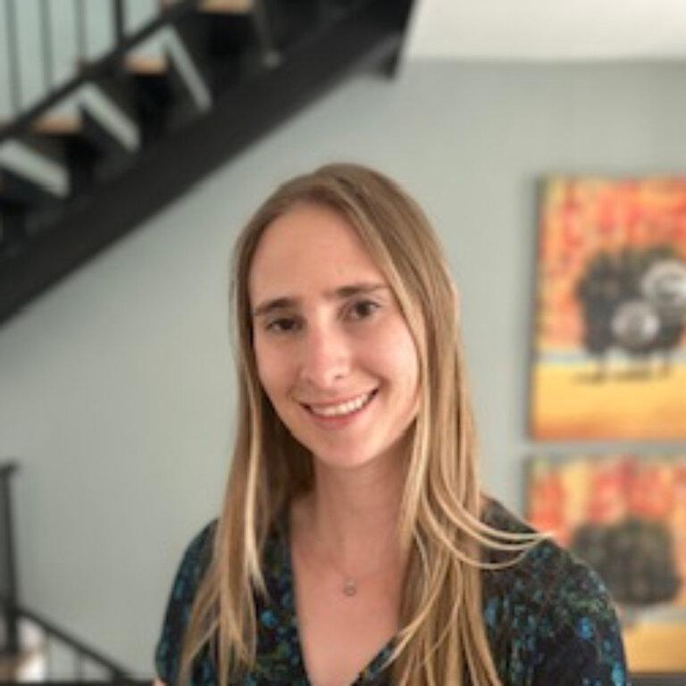 Halle Gerash, Counselor