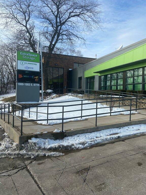 Glass & Mirror America