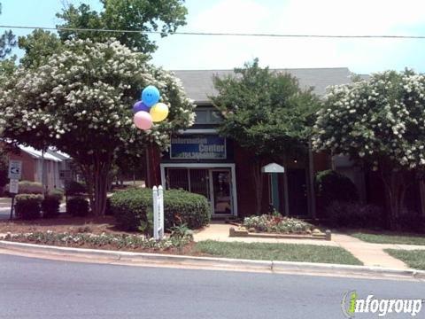 Forest Hills Apartment