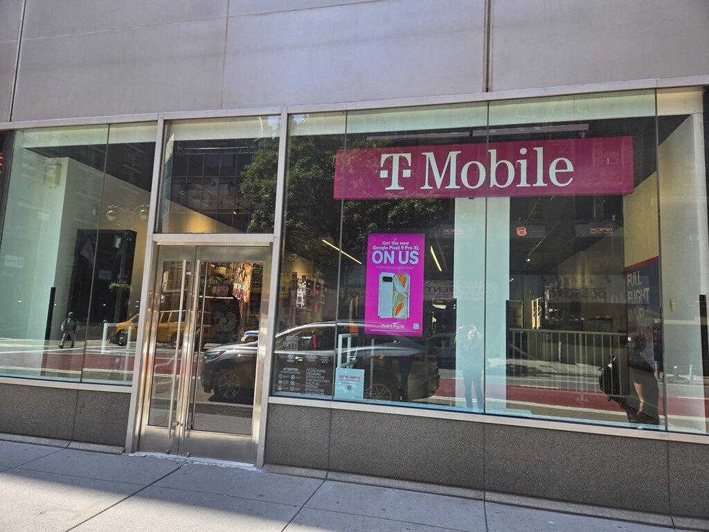 T-Mobile Experience Store