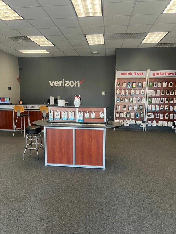 Russell Cellular-Verizon Authorized Retailer
