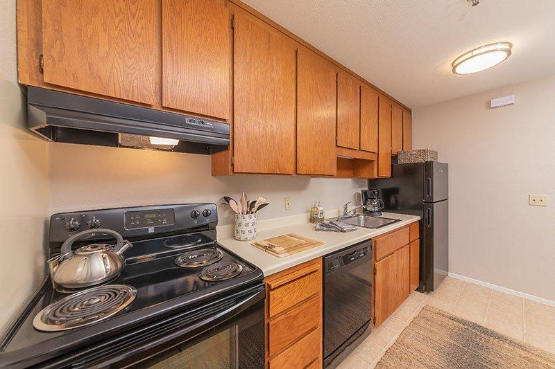 Ellinwood Apartments