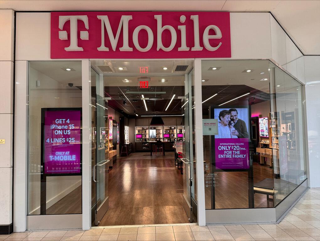 T-Mobile Experience Store