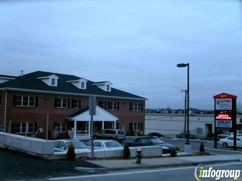 Nelly Branez, AGT - RE/MAX Preferred