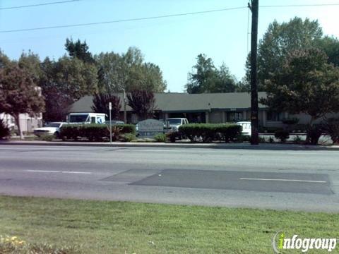 Villa Azusa Senior Apartments