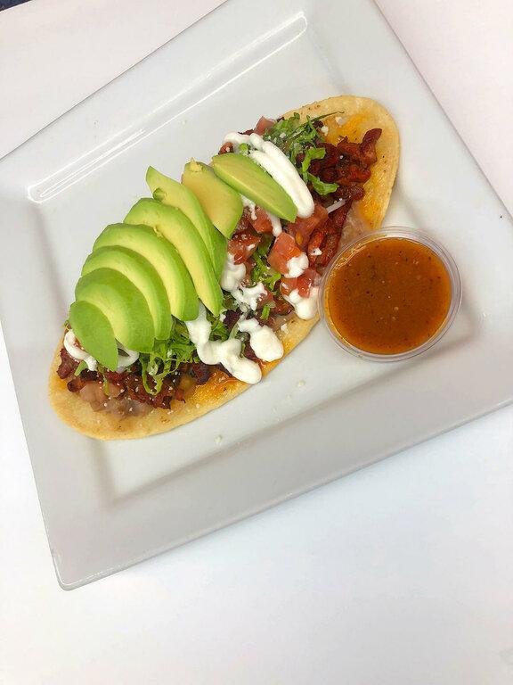 La Victoria Tacos y Mariscos Restaurante