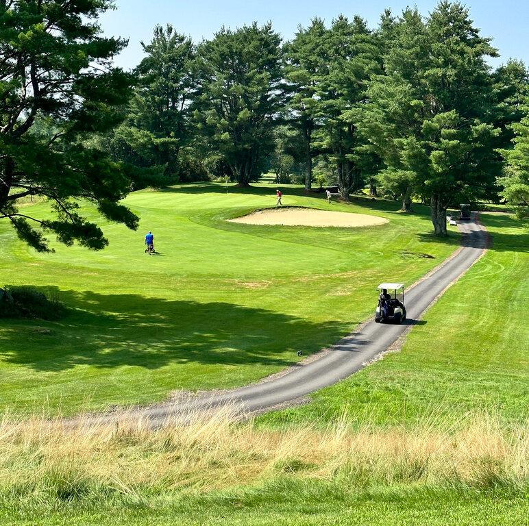 Fairlawn Golf & Country Club