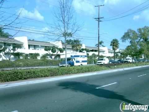 Mias Maid & Janitorial Service