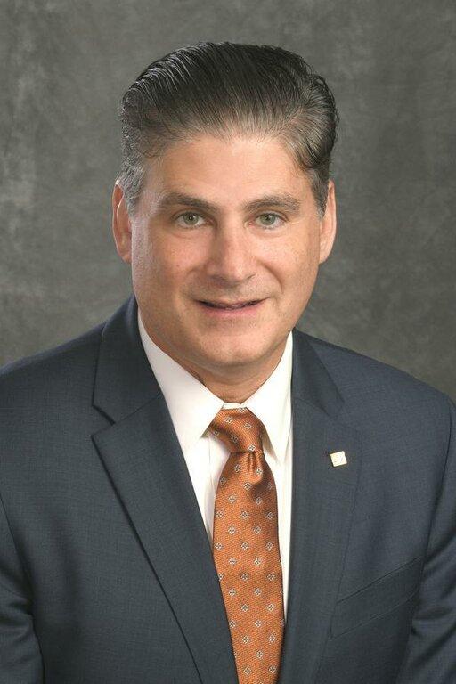 Edward Jones-Financial Advisor: Julia Murray