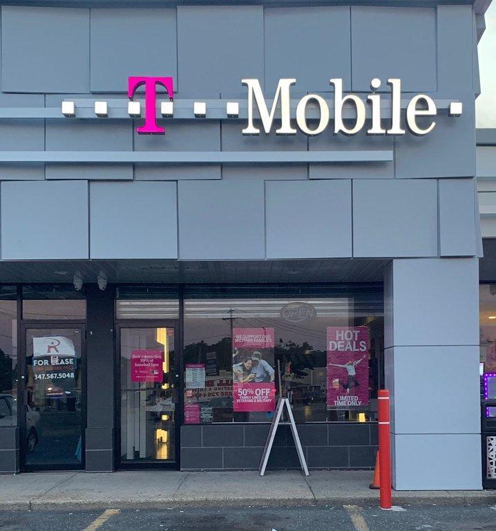 T-Mobile Authorized Retailer