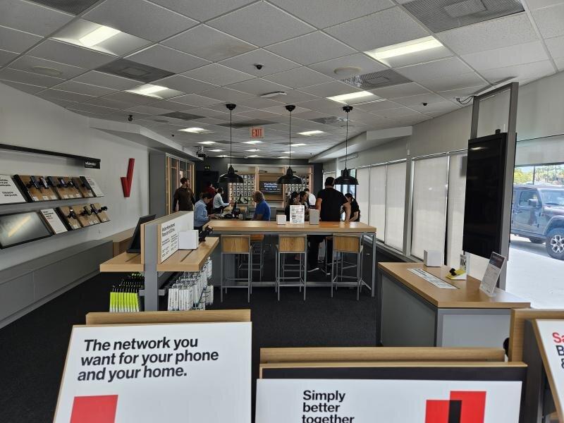 Cellular Sales-Verizon Authorized Retailer